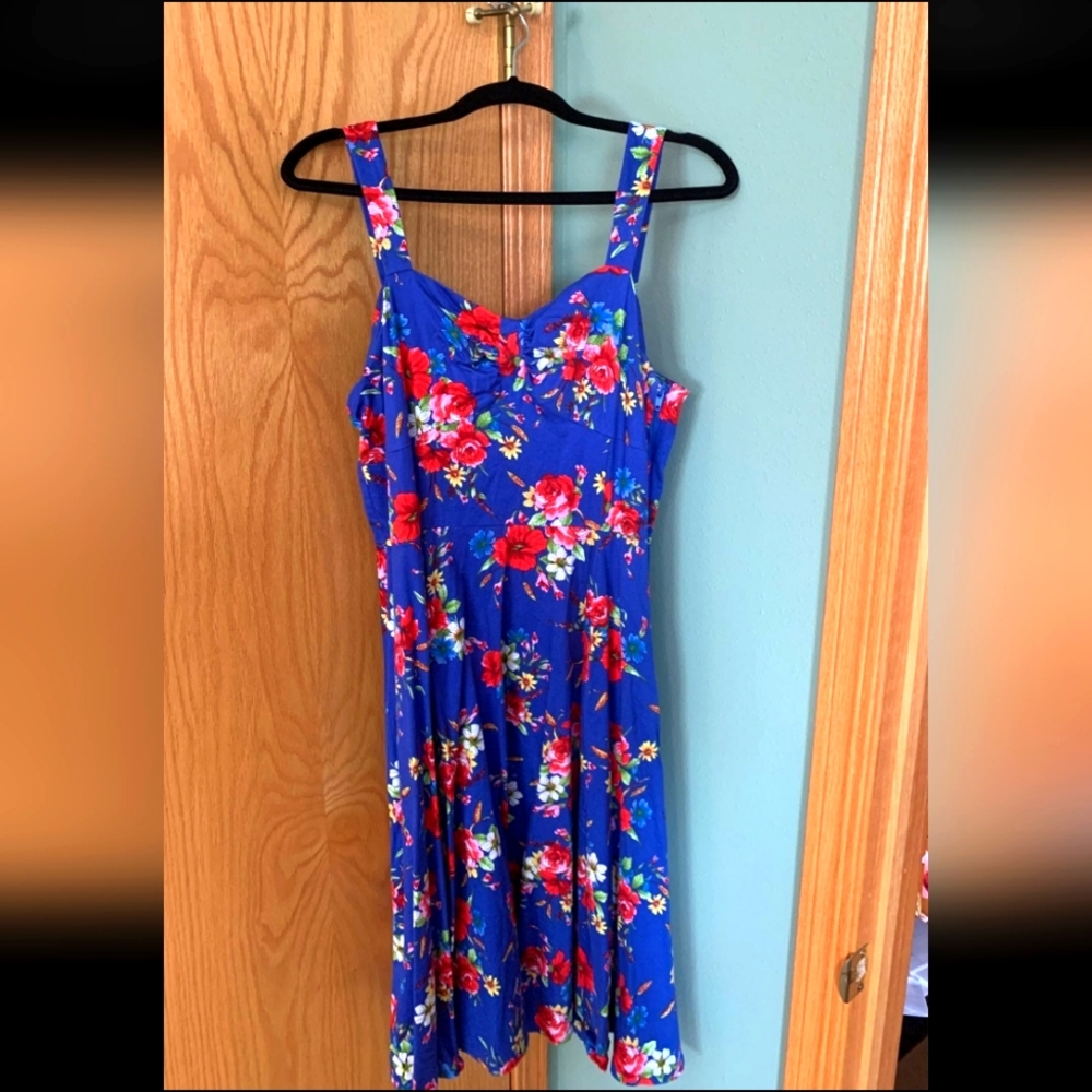 Hearts And Roses Retro Vintage Looking Floral Midi Dress Size 12/L